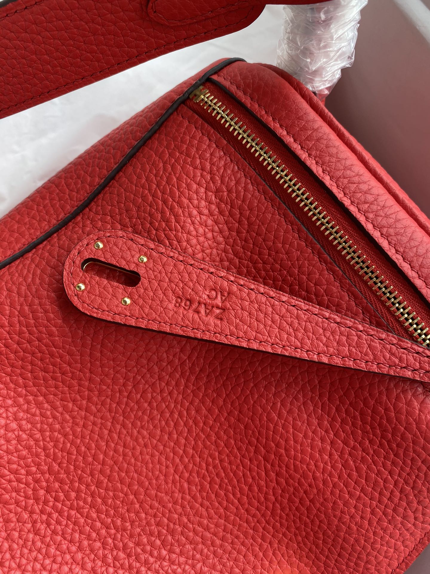 Hermes Lindy 26cm Handbag Shoulder Bag In Red Clemence Leather